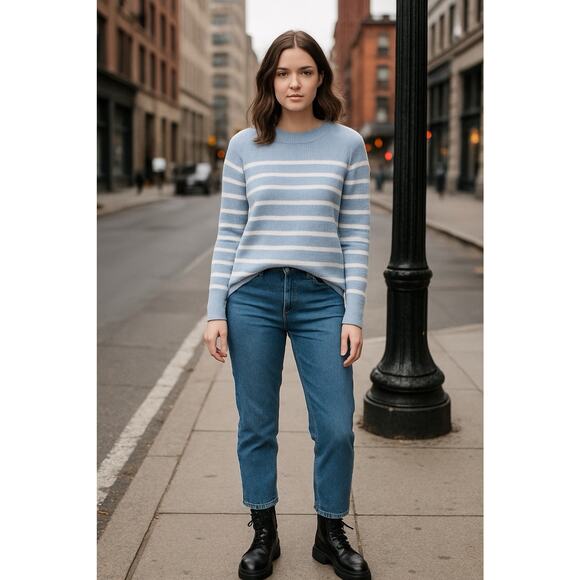 3 for $9 Gap Knit Blue and White steiped sweater XS - Picture 1 of 5